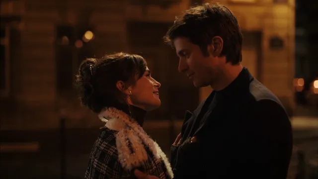 emily-in-paris-twitter-review-fans-are-loving-lily-collins-delulu-give-thumbs-up-to-netflix-series